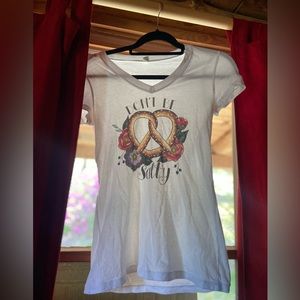 2015 Millennial-Core Pretzel Graphic Tee Size Small, “Don’t Be Salty”